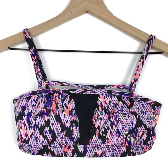 VICTORIA’S SECRET VSX Sports Bra Workout Top Mesh Strappy Geo Print Size Small - Picture 10 of 10